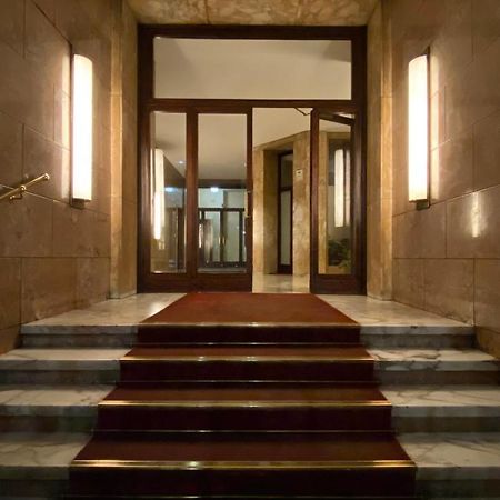 Bnb Capital Milano Central Station - Red Bagian luar foto